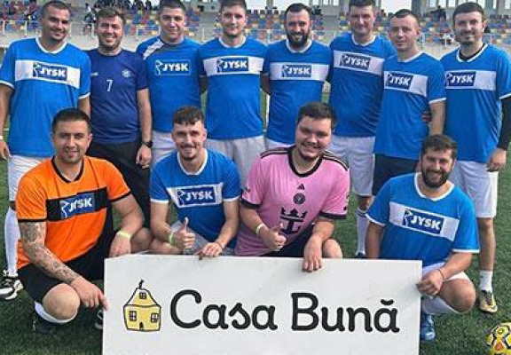 Echipa JYSK la campionatul caritabil de minifotbal Cupa Casa Bună 